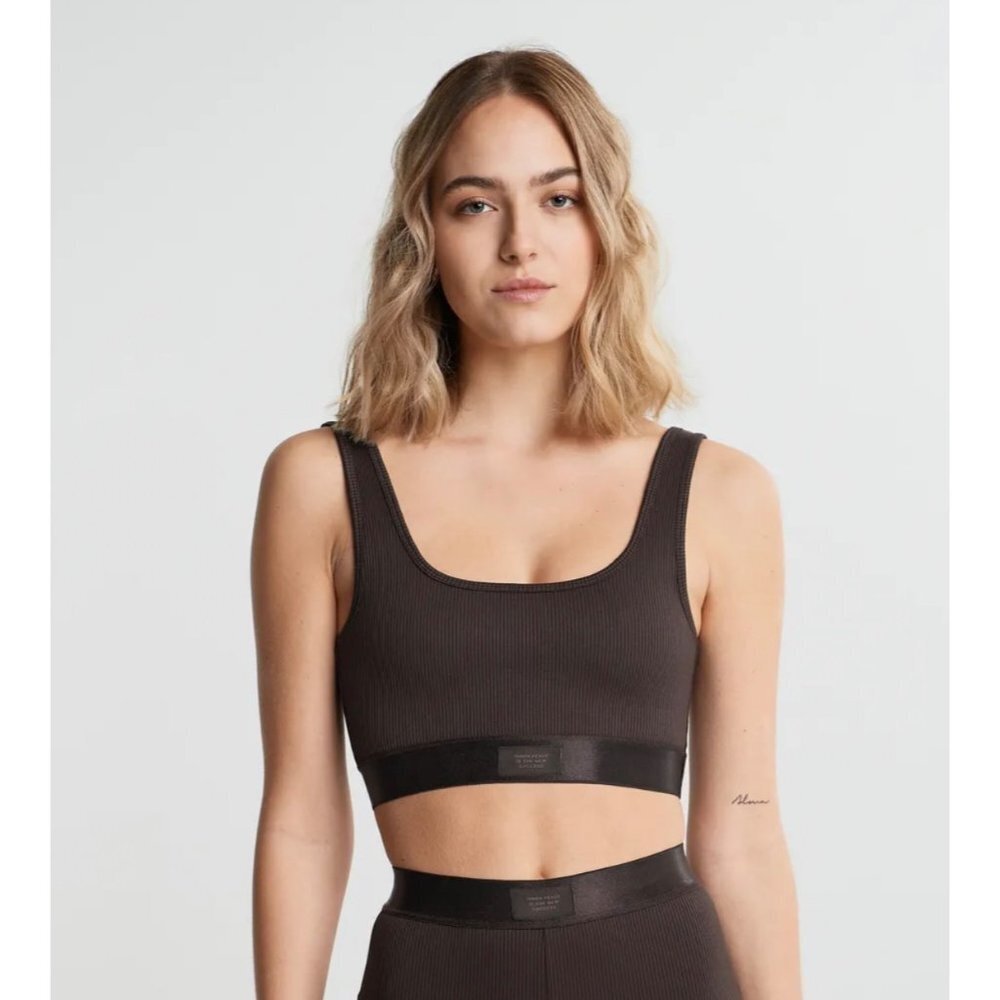 GINA TRICOT Connie Ribbed Athletic Tank in Brown, Size Small